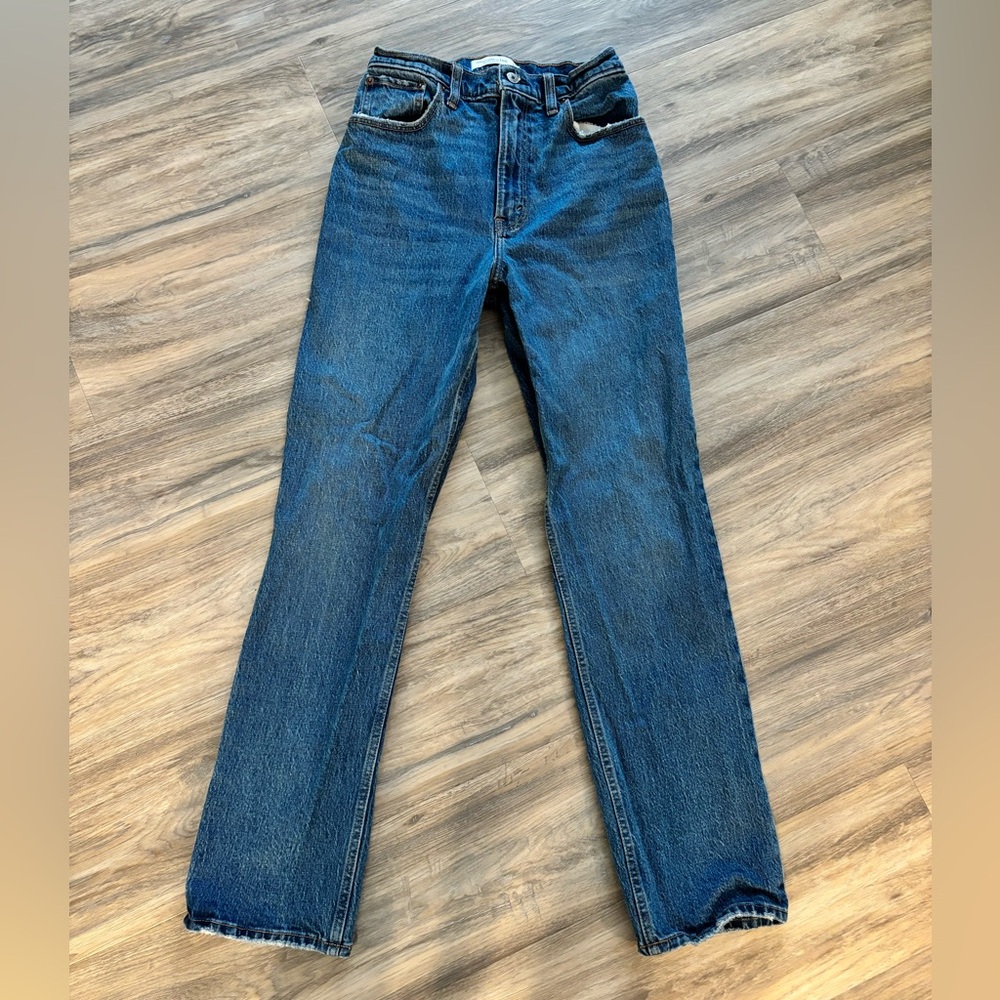 Abercrombie Curve Love 90s straight ultra high rise jeans